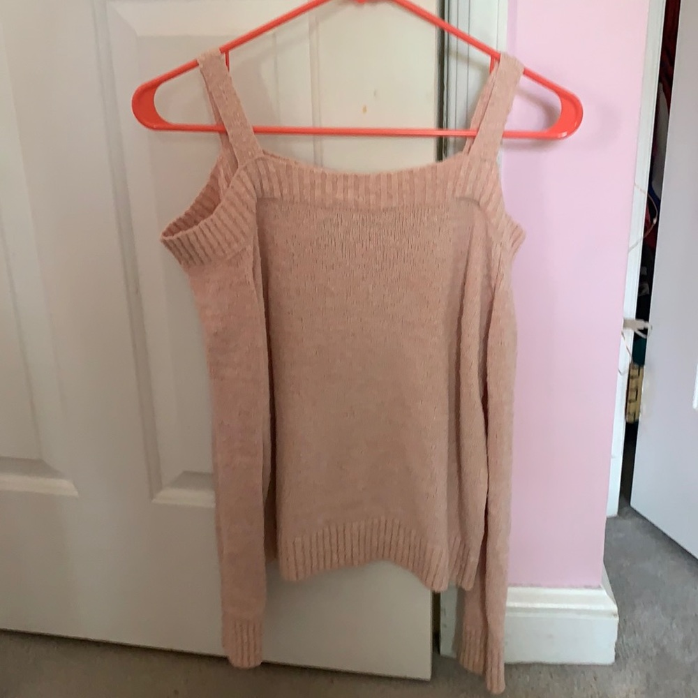 pink sweater